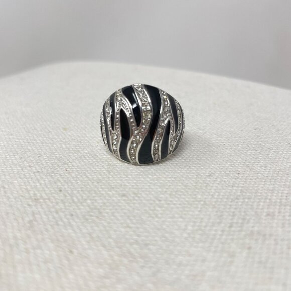 Enamel Zebra Print Cocktail Ring Black Silver-Tone Size 8 Dome Tapered - Picture 2 of 6